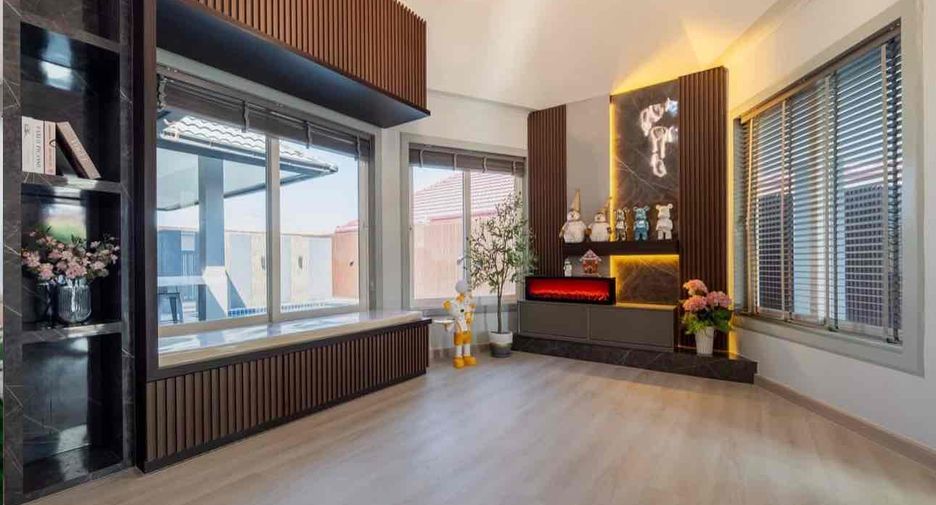 For sale 4 bedrooms villa in Bang Lamung, Chonburi