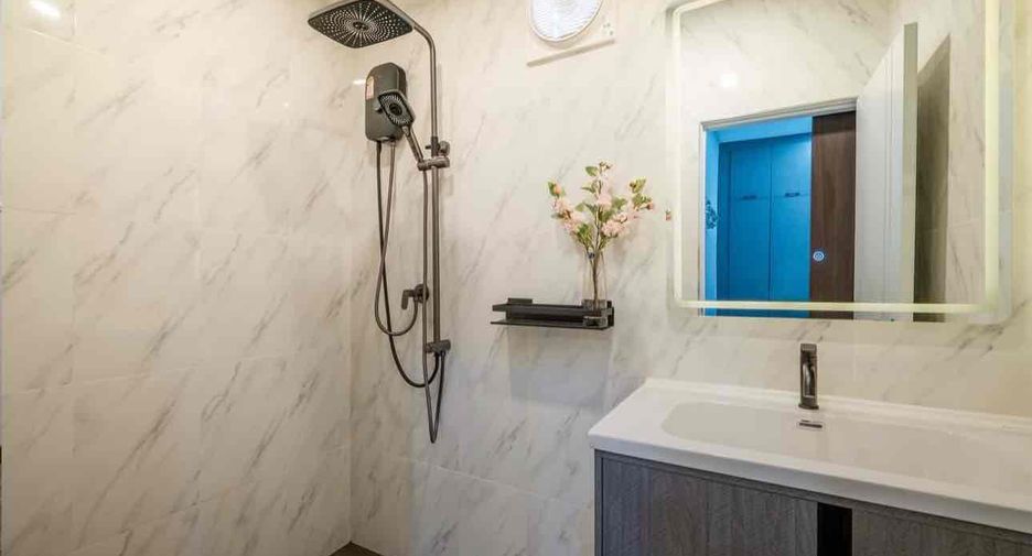 For sale 4 bedrooms villa in Bang Lamung, Chonburi