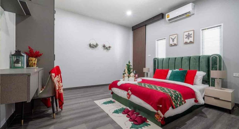 For sale 4 bedrooms villa in Bang Lamung, Chonburi