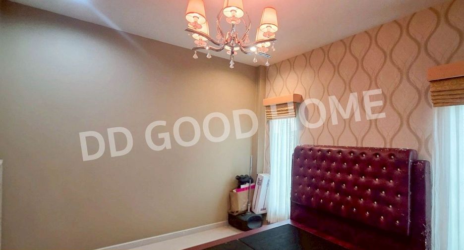 For sale 4 bedrooms house in Mueang Sing Buri, Sing Buri