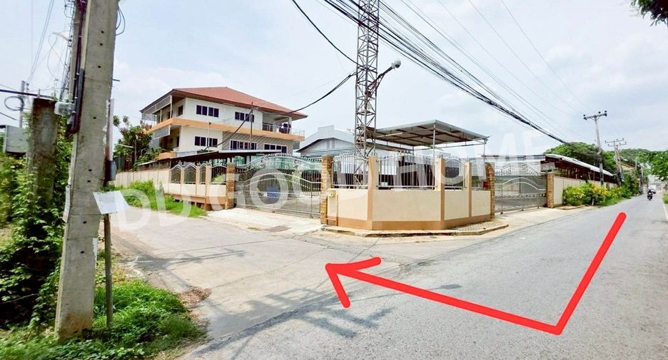 For sale 4 bedrooms house in Mueang Sing Buri, Sing Buri