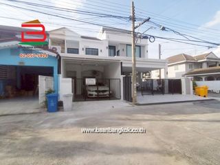 For rent 2 ベッドルーム townhouse in Sai Mai, Bangkok