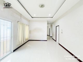 For sale 3 bed house in Mueang Nakhon Pathom, Nakhon Pathom