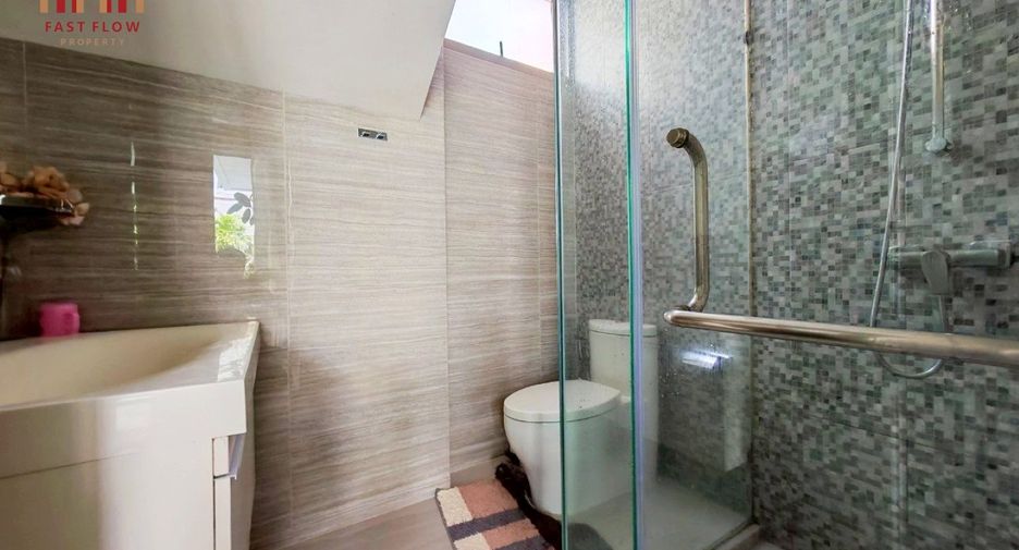 For sale 4 ベッドルーム house in Bueng Kum, Bangkok