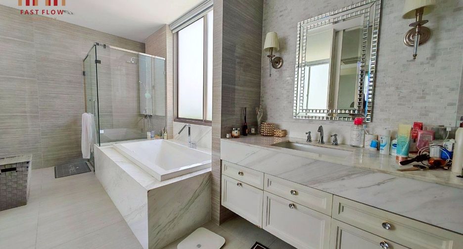 For sale 4 ベッドルーム house in Bueng Kum, Bangkok