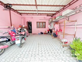 For sale 2 bed townhouse in Mueang Samut Sakhon, Samut Sakhon