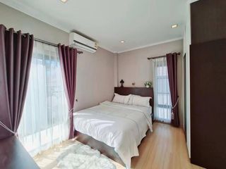 À louer 4 chambres maison à Bang Lamung, Chonburi
