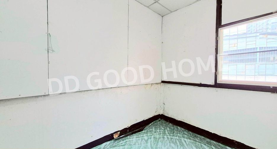 Local comercial en venta de 3 habitaciones en Mueang Nonthaburi, Nonthaburi
