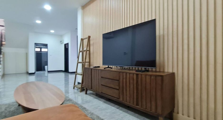 Villa zur Miete mit 3 Zimmer in Bang Lamung, Chonburi