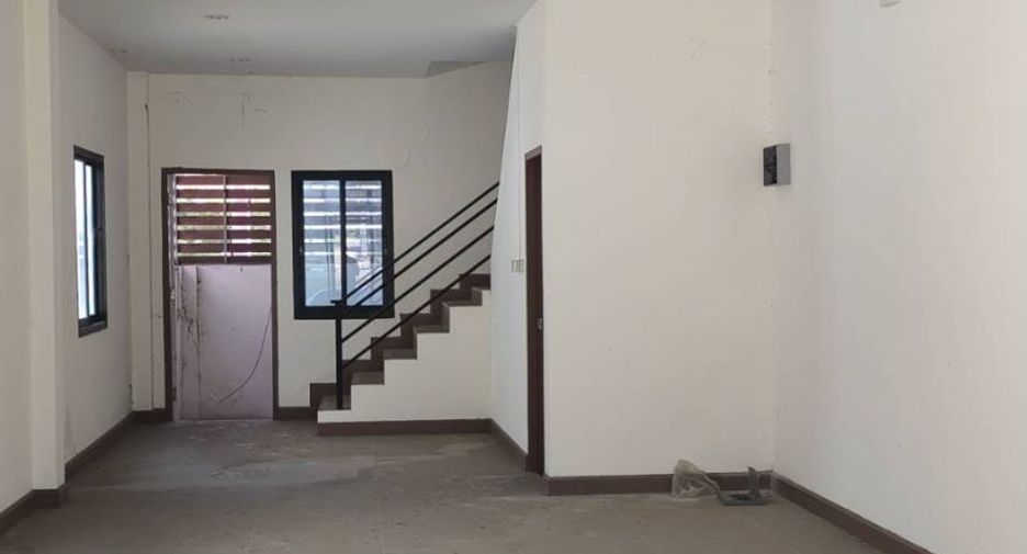 For rent and for sale 2 bedrooms retail Space in Pran Buri, Prachuap Khiri Khan