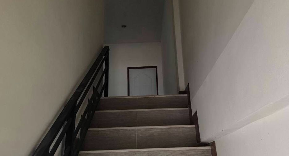 For rent and for sale 2 bedrooms retail Space in Pran Buri, Prachuap Khiri Khan