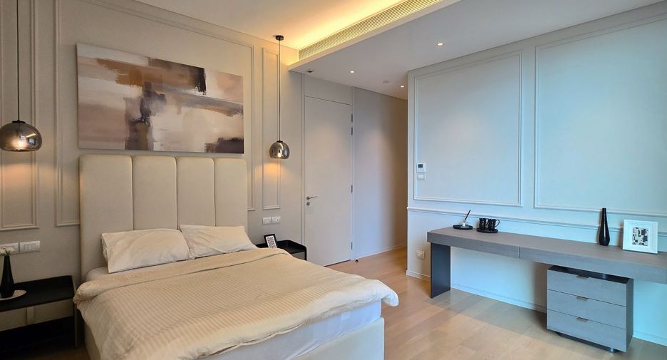 For rent and for sale 2 bedrooms condo in Pathum Wan, Bangkok