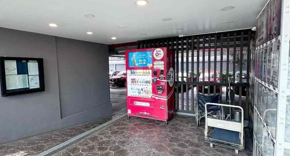 For sale 1 bed condo in Bang Khen, Bangkok