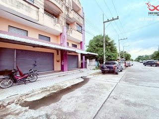 For sale 4 bed retail Space in Thanyaburi, Pathum Thani