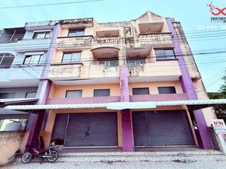For sale 4 bed retail Space in Thanyaburi, Pathum Thani