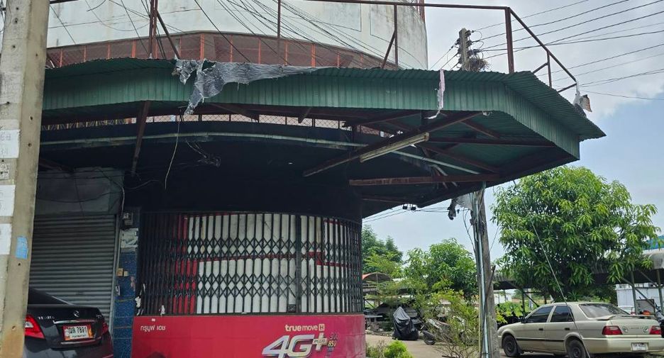 For rent and for sale 2 bed retail Space in Mueang Uttaradit, Uttaradit