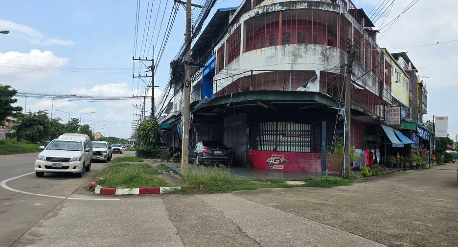 For rent and for sale 2 bed retail Space in Mueang Uttaradit, Uttaradit