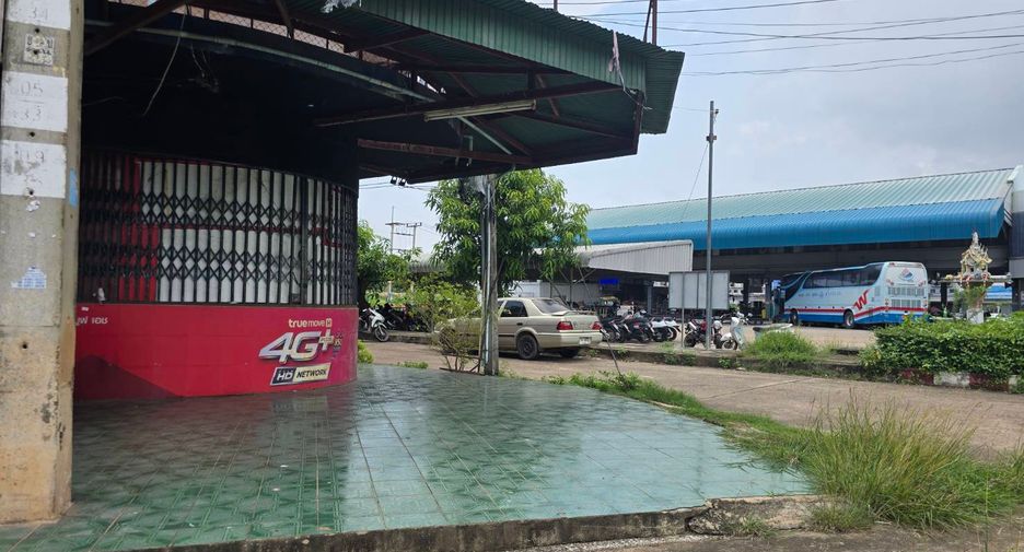 For rent and for sale 2 bed retail Space in Mueang Uttaradit, Uttaradit
