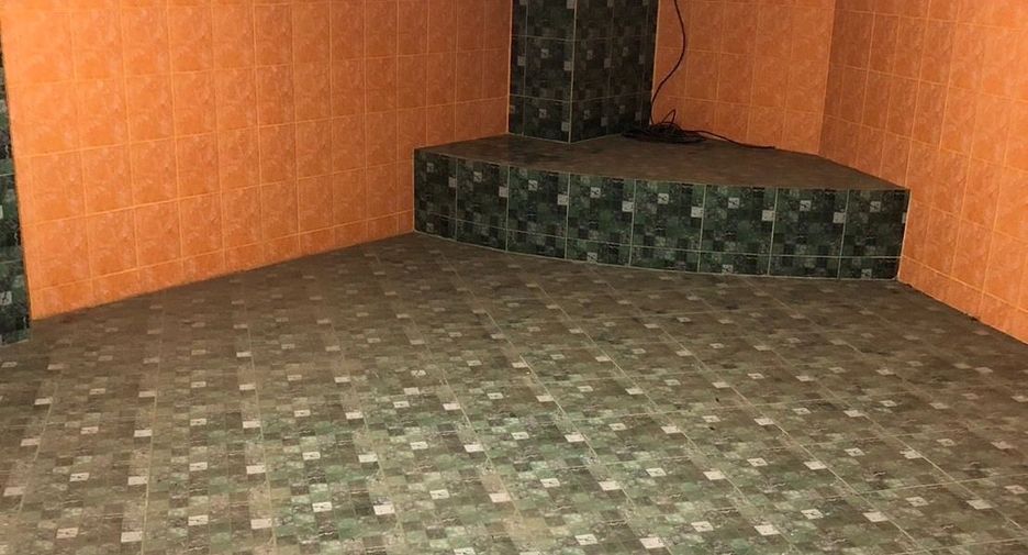 For rent and for sale 2 bed retail Space in Mueang Uttaradit, Uttaradit