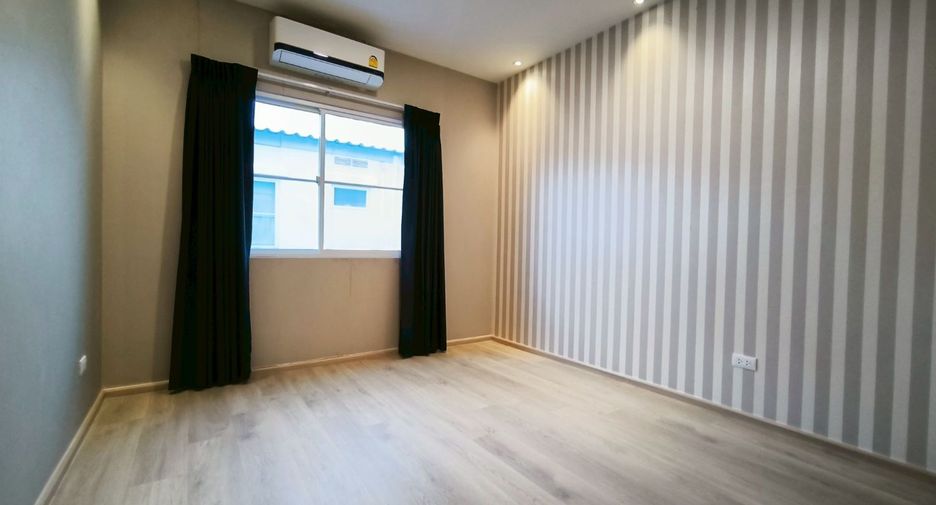 Reihenhaus zur Miete mit 3 Zimmer in Prawet, Bangkok