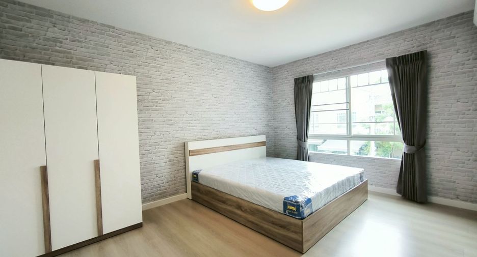 For rent 2 bedrooms townhouse in Bang Phli, Samut Prakan