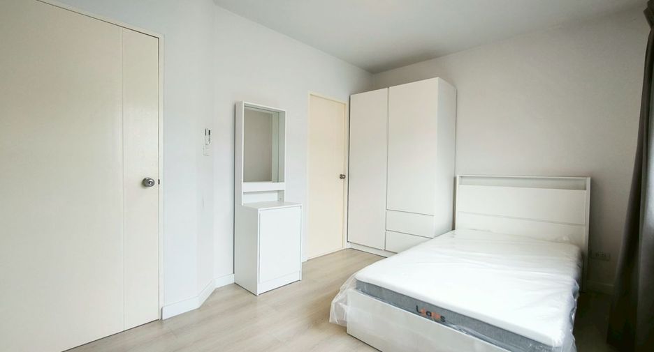 For rent 2 bedrooms townhouse in Bang Phli, Samut Prakan