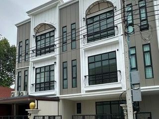 For sale 4 Beds office in Sai Mai, Bangkok