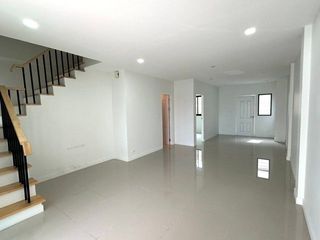 For sale 4 Beds office in Sai Mai, Bangkok