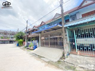 For sale 3 bed townhouse in Mueang Samut Sakhon, Samut Sakhon