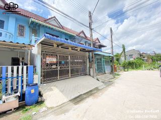 For sale 3 bed townhouse in Mueang Samut Sakhon, Samut Sakhon
