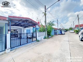 For sale 2 Beds townhouse in Mueang Nakhon Sawan, Nakhon Sawan