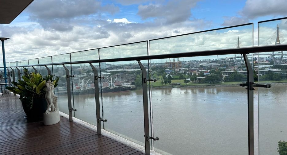 For sale 3 bedrooms condo in Yan Nawa, Bangkok