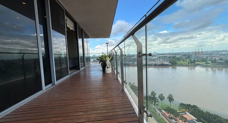 For sale 3 bedrooms condo in Yan Nawa, Bangkok