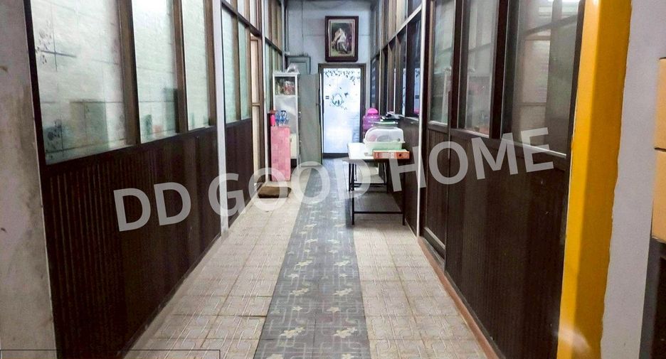 For sale 34 bedrooms retail Space in Bang Khae, Bangkok