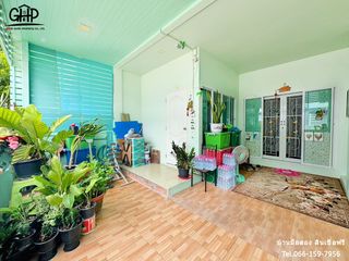 For sale 3 bed townhouse in Sam Phran, Nakhon Pathom