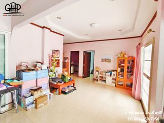 For sale 2 bed townhouse in Phanom Sarakham, Chachoengsao