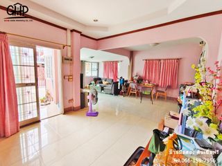 For sale 2 bed townhouse in Phanom Sarakham, Chachoengsao
