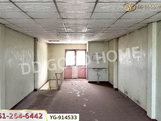 For rent and for sale 3 bed retail Space in Mueang Samut Sakhon, Samut Sakhon