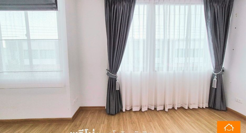 Продажа 3 спальни таунхаус в Khlong Luang, Патумтани