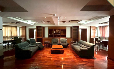 Condo en venta de 3 habitaciones en Khlong Toei, Bangkok