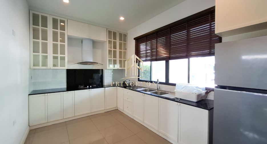 For rent and for sale 6 bedrooms house in Lat Krabang, Bangkok