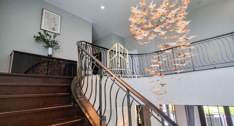 For rent and for sale 6 bedrooms house in Lat Krabang, Bangkok