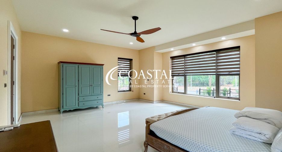 出售 4 卧室 独立屋 在 Bang Lamung, Chon Buri
