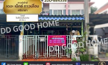 For sale 2 bedrooms townhouse in Si Racha, Chonburi