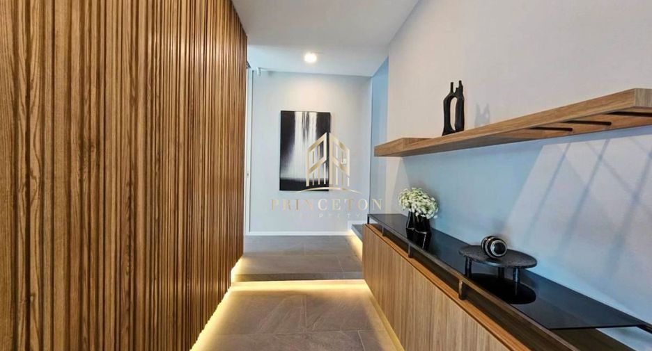 For rent and for sale 3 bedrooms house in Saphan Sung, Bangkok