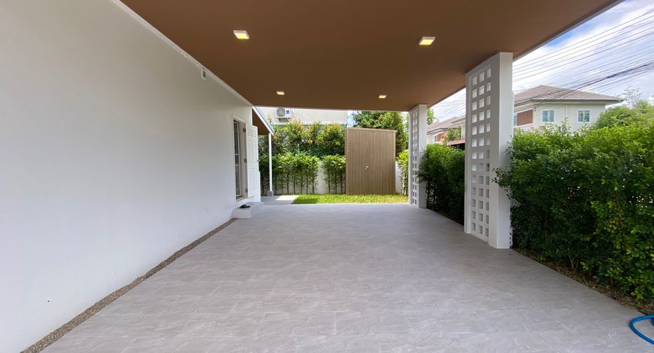 For rent and for sale 3 bedrooms house in Doi Saket, Chiang Mai