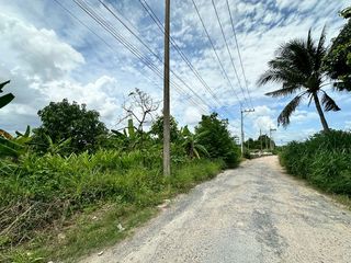 À vendre terrain à Si Racha, Chonburi