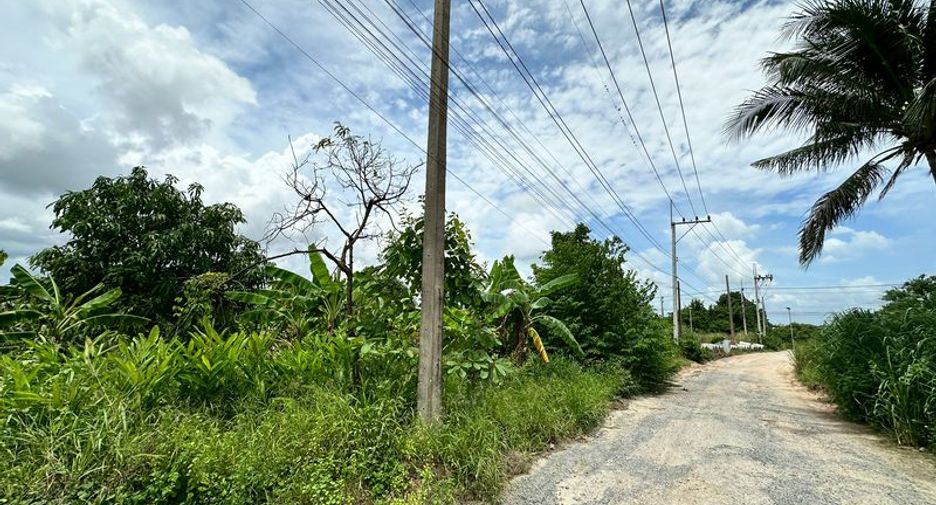 À vendre terrain à Si Racha, Chonburi