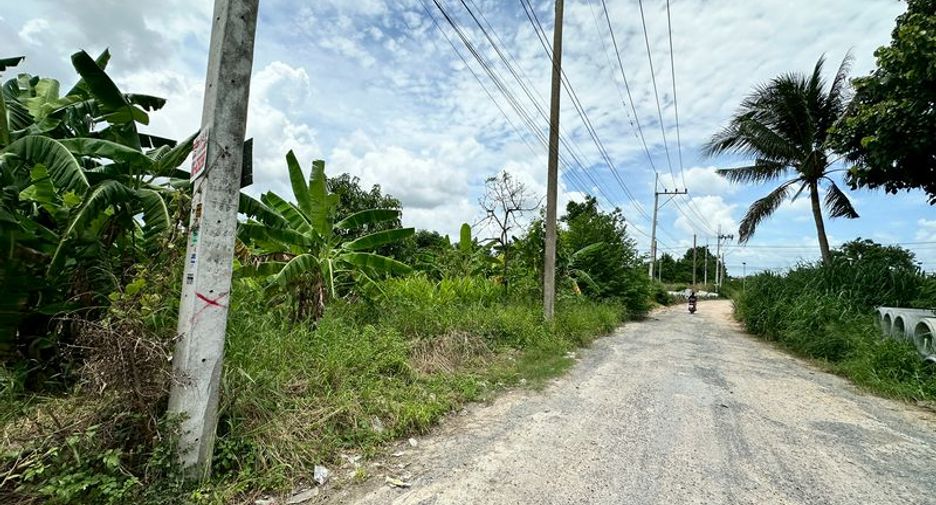 À vendre terrain à Si Racha, Chonburi