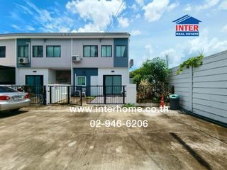 For sale 4 bed townhouse in Khlong Luang, Pathum Thani